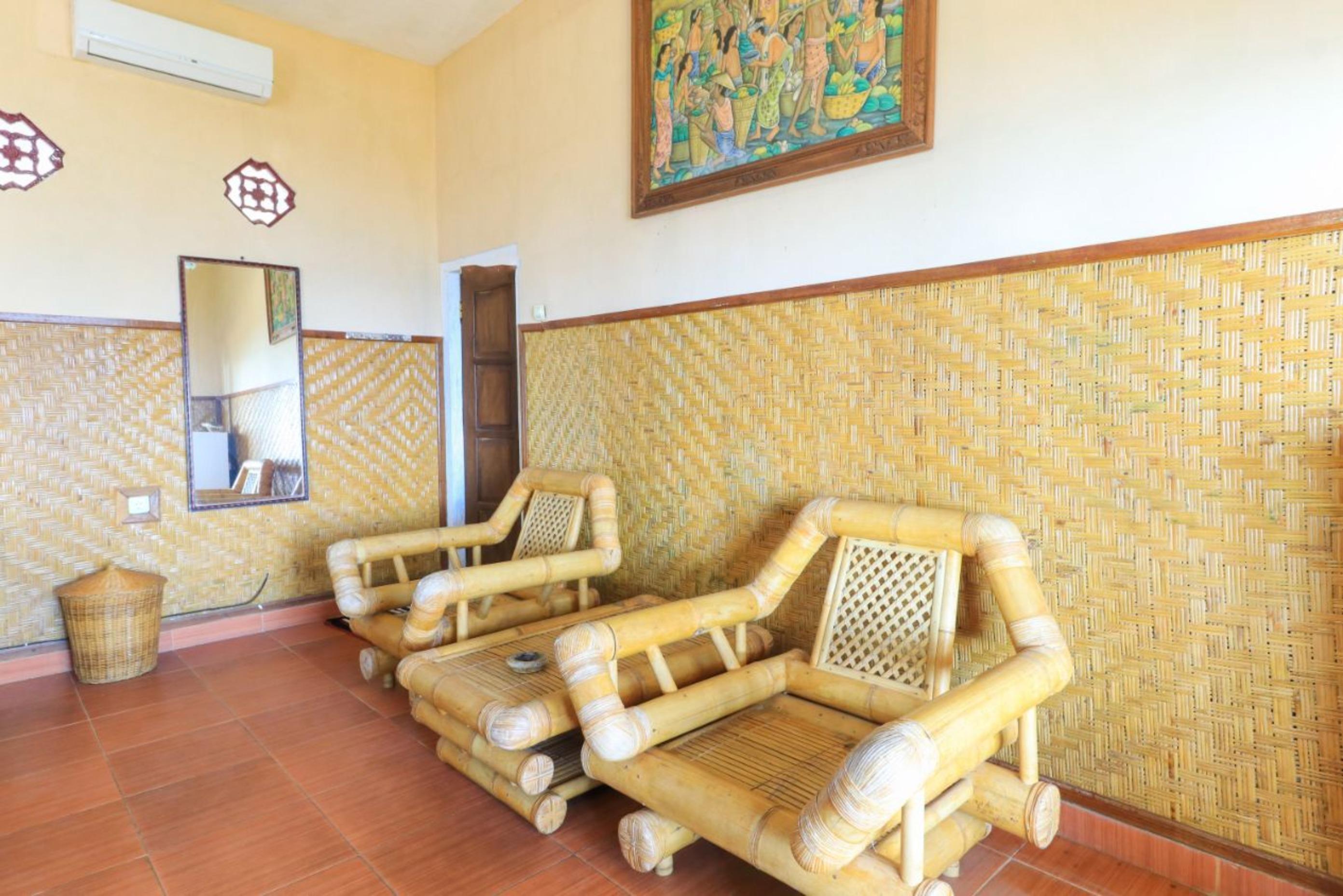 Hotel Tara Bar & Resto Air Sanih Kubutambahan  Dış mekan fotoğraf
