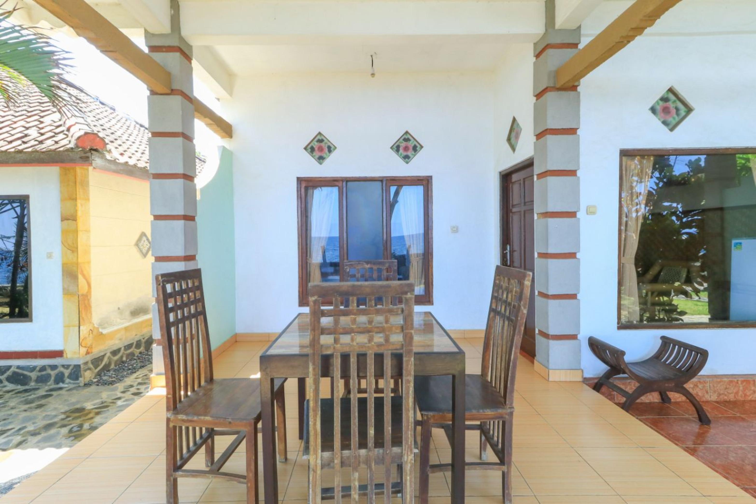 Hotel Tara Bar & Resto Air Sanih Kubutambahan  Dış mekan fotoğraf