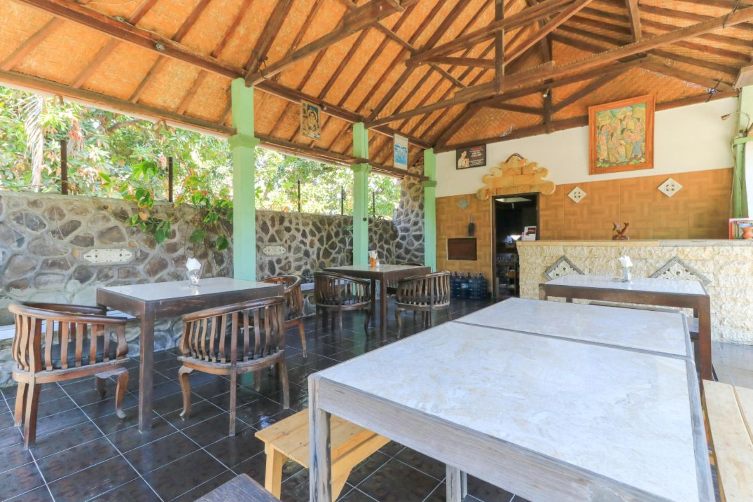 Hotel Tara Bar & Resto Air Sanih Kubutambahan  Dış mekan fotoğraf